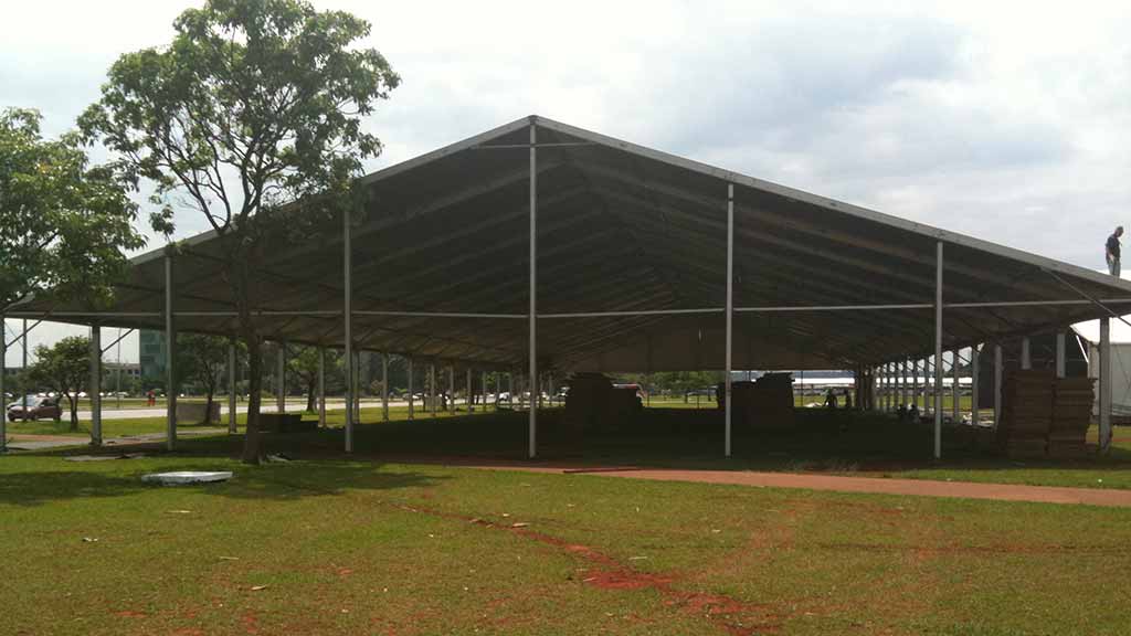 Tenda Galpão Duas Águas